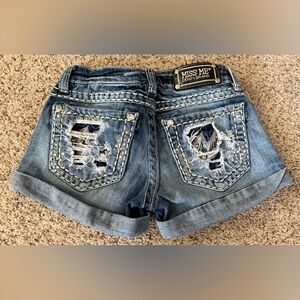Miss Me JE1061H2 Size 24 Denim Jeans shorts, Embellished Pockets w/rhinestones